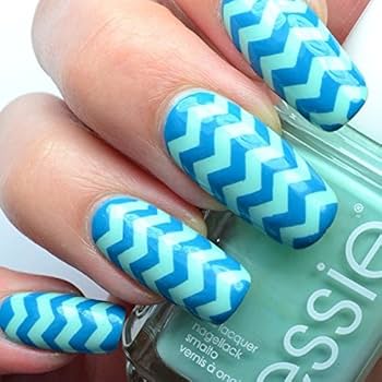 Zigzag Decorated Nail