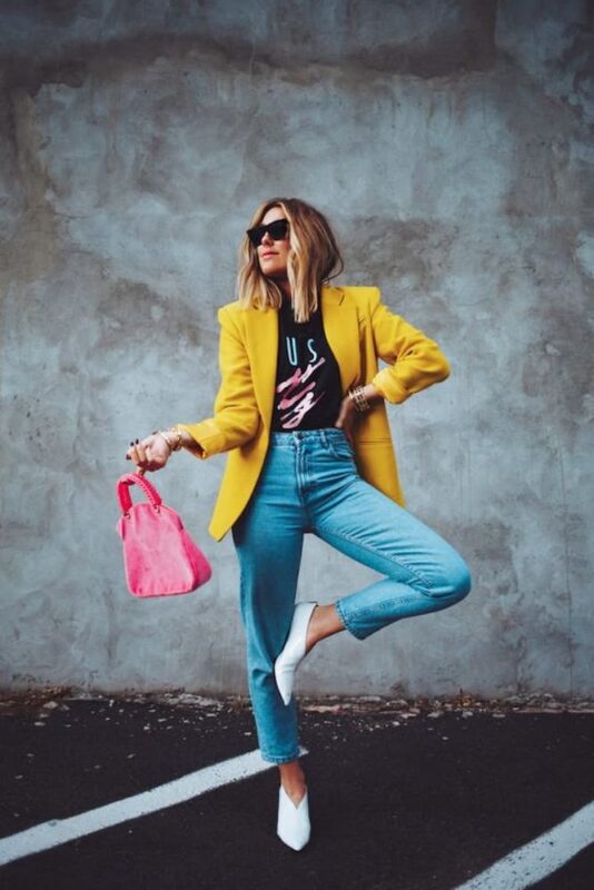 look-com-blazer-amarelo-feminino