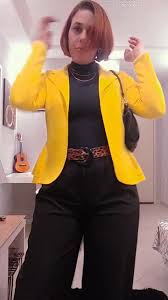 look-com-blazer-amarelo-feminino