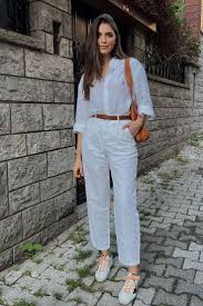 look-azul-e-branco-feminino