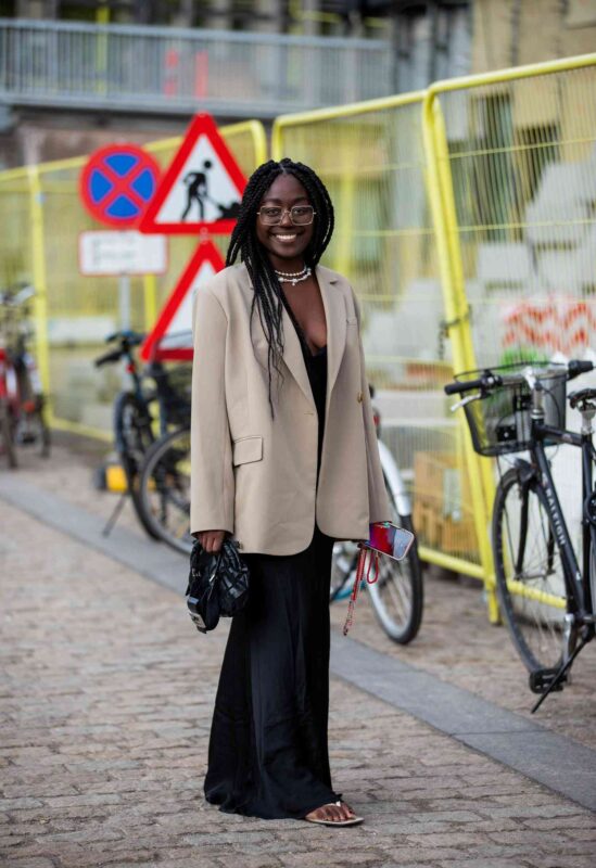 look-com-blazer-para-noite-feminino