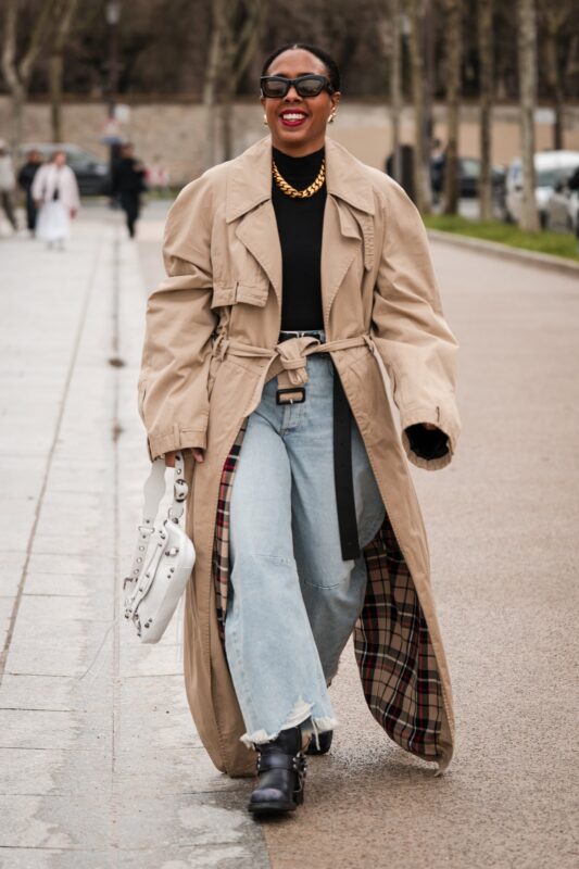 look-com-trench-coat-feminino