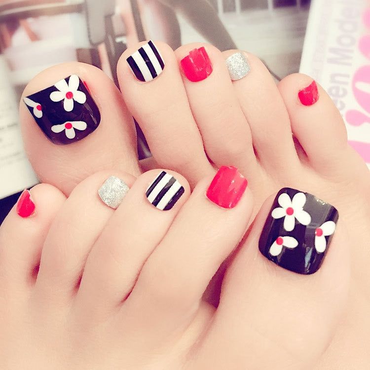 Decorated Toe Nail