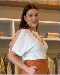 look-dourado-feminino