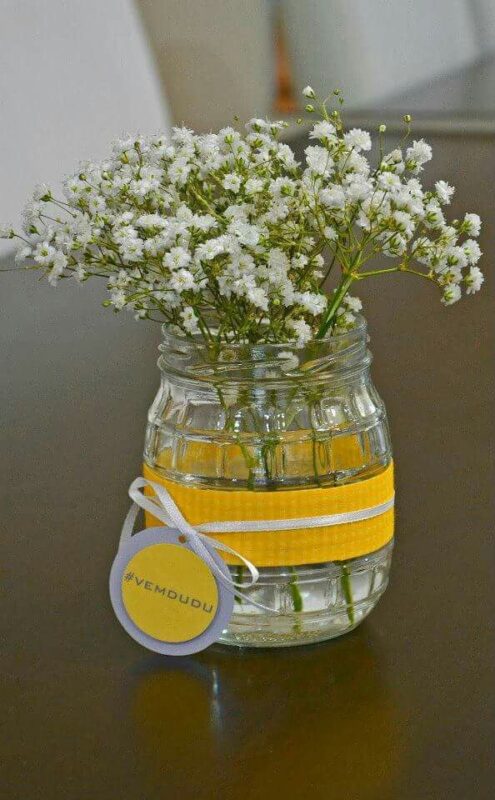 Pote de vidro com flores