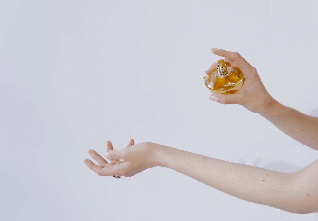 Qual a diferença entre body splash e perfume: entenda as nuances para escolher